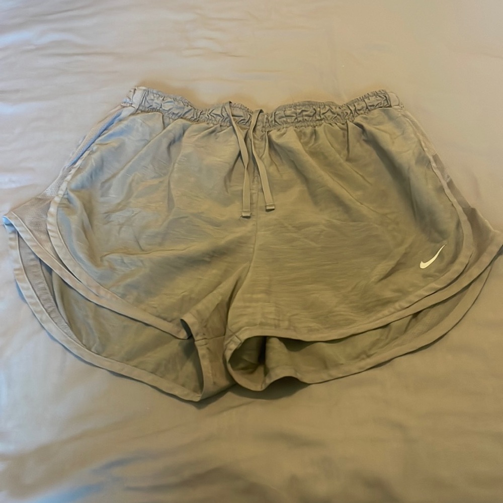 Nike womens running shorts. Gray. Size L. Great condition